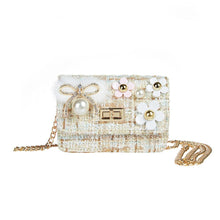 DOE A DEAR- FLOWER AND BOW TWEED PURSE IN WHITE
