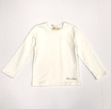 DOE A DEAR- L/S BASIC TEE W/ STONE SIGNATURE