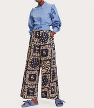 SCOTCH & SODA- PRINTED WIDE LEG TROUSERS