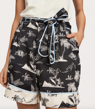 SCOTCH & SODA- PRINTED SHORTS WITH BELT
