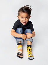 SLOTH & CHEETAH - TWEENS MISMATCHED SOCKS